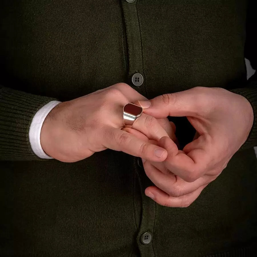 MODERN MOTIF BLACK ONYX RING